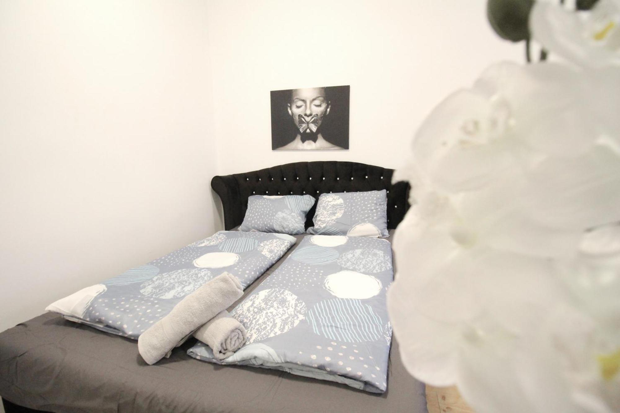 Comfort Apartment Hg Wina Bagian luar foto