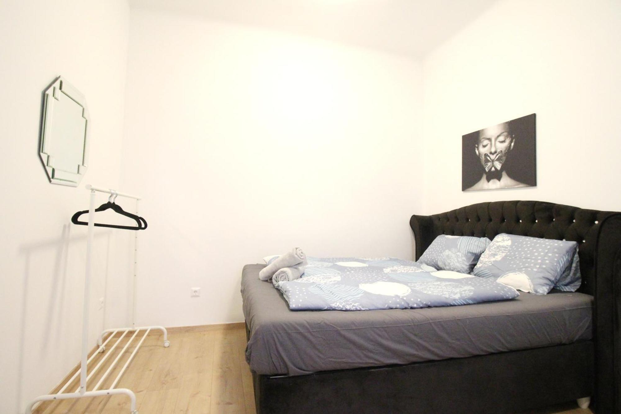 Comfort Apartment Hg Wina Bagian luar foto