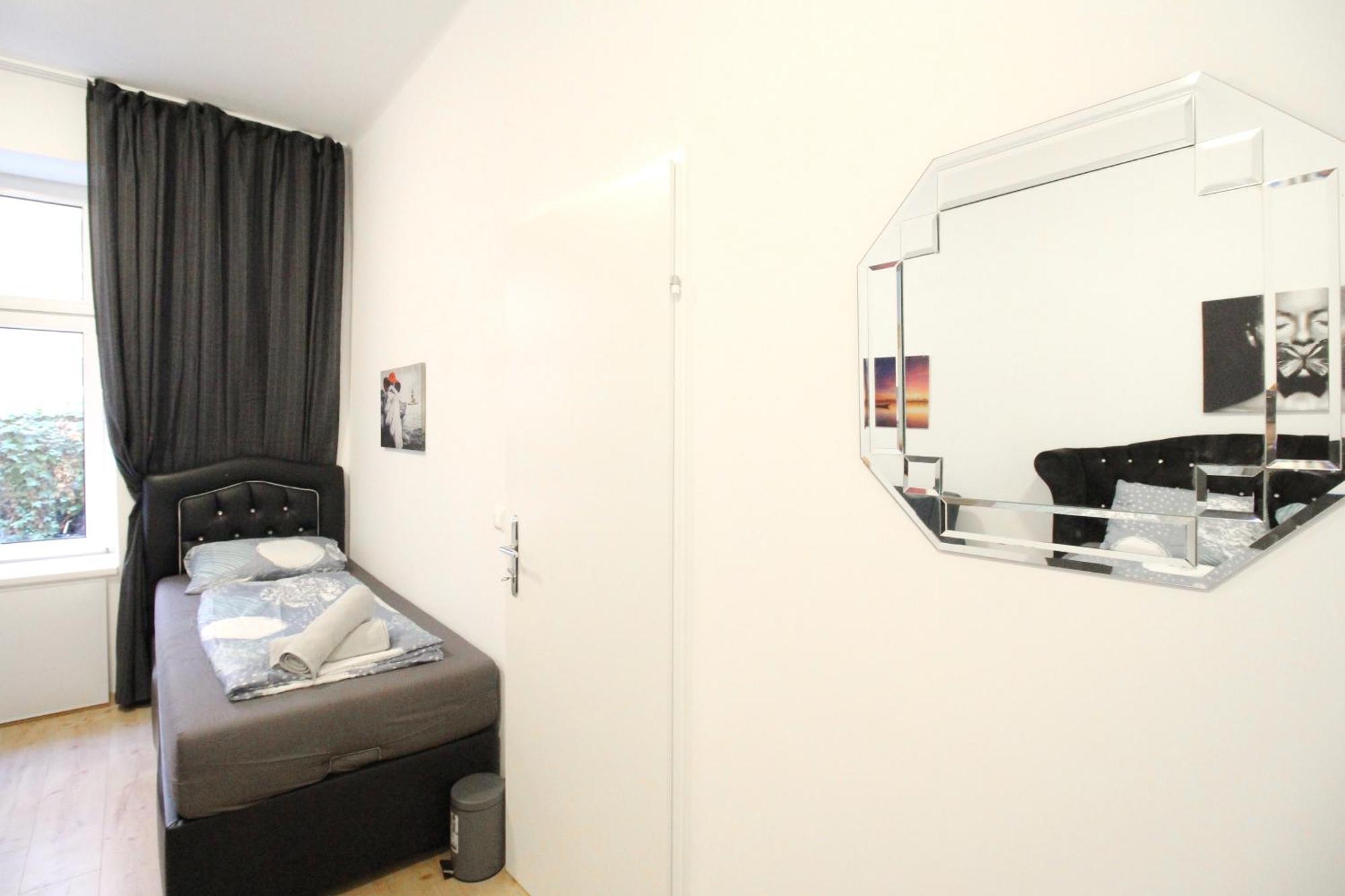 Comfort Apartment Hg Wina Bagian luar foto